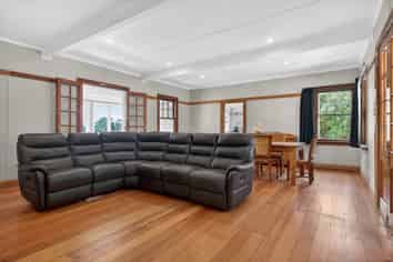 7 Stratton Street, Normandale