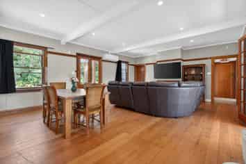 7 Stratton Street, Normandale