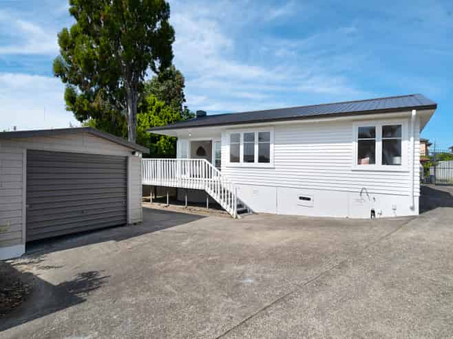 48A Beaubank Road, Kelston