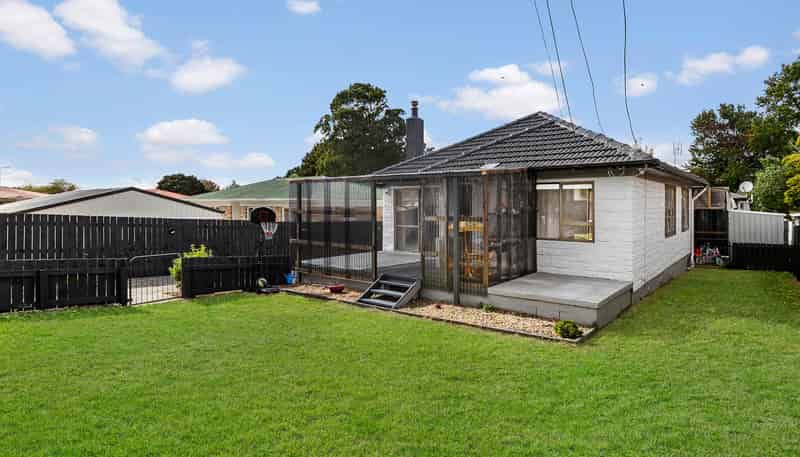 11 Freyberg Crescent, Pukekohe