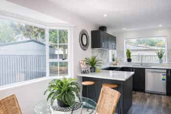 36A Beach Road, Pahurehure