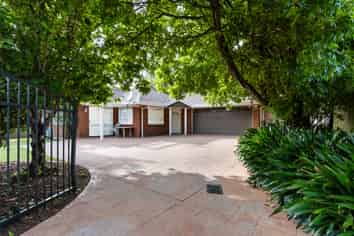 36A Beach Road, Pahurehure