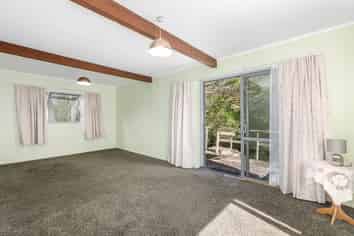 6 Rawhiti Road, Pukerua Bay