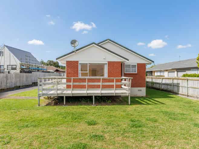 14A Bay Street, Red Beach