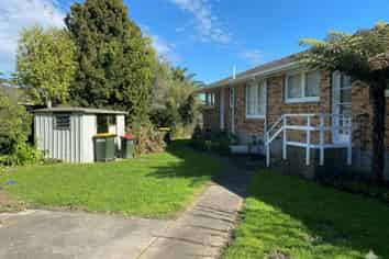 2/51 Cardiff Road, Pakuranga