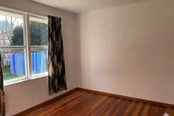 2/51 Cardiff Road, Pakuranga