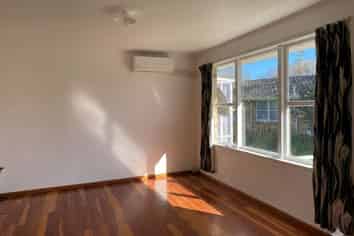 2/51 Cardiff Road, Pakuranga