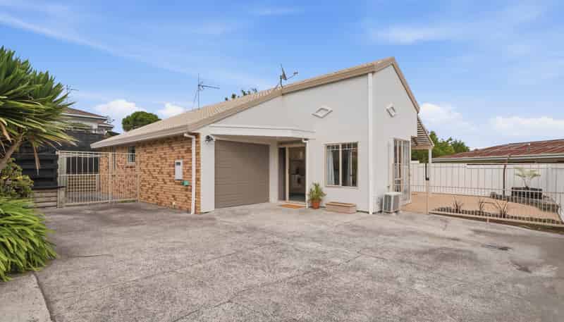 22B Otumoetai Road, Judea