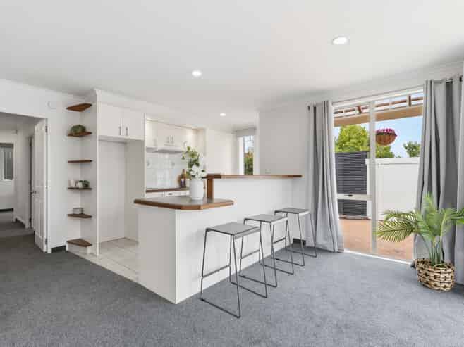 22B Otumoetai Road, Judea