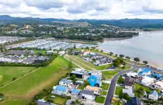 617A Harbour View Road, Whangamata