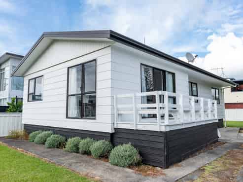 617A Harbour View Road, Whangamata