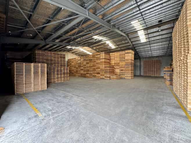 Storage warehouse with secure yard