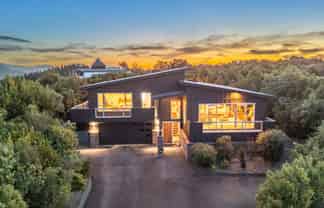 75 Mount Marua Way, Upper Hutt