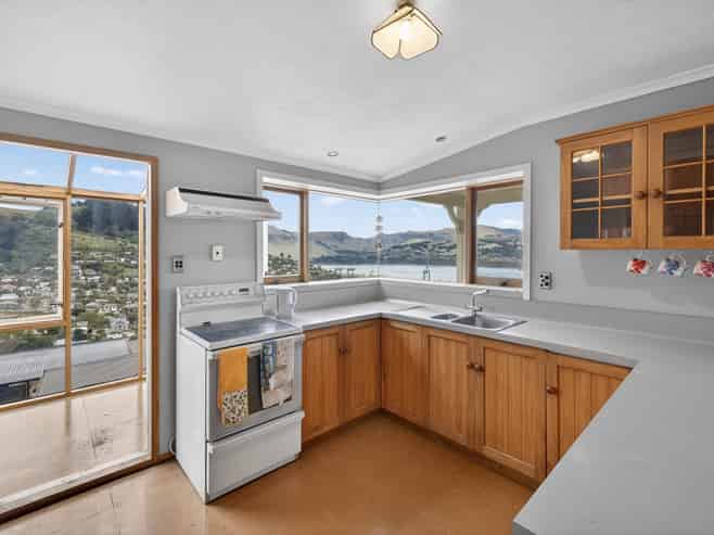 12 Ross Terrace, Lyttelton