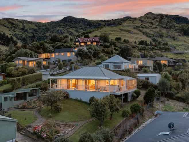 12 Ross Terrace, Lyttelton