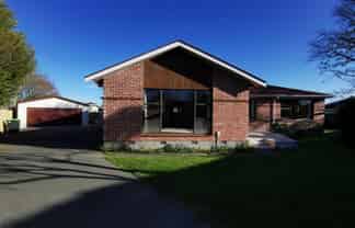 10 Rochford Place, Bryndwr