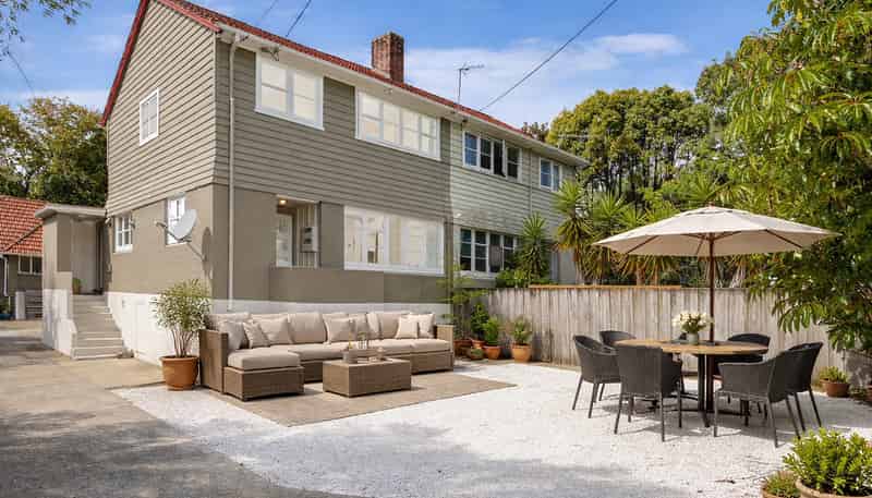 110 Lake Road, Belmont