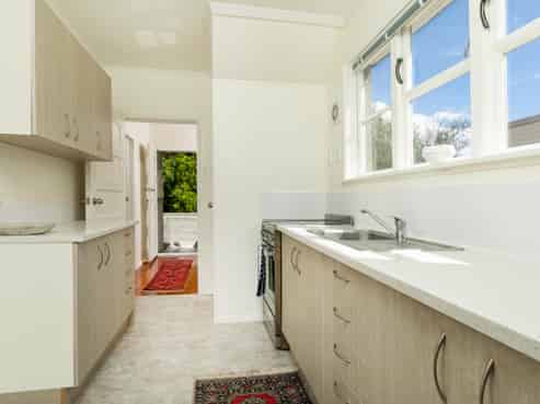 110 Lake Road, Belmont