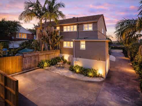 110 Lake Road, Belmont