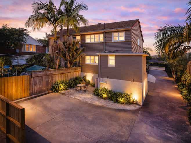 110 Lake Road, Belmont