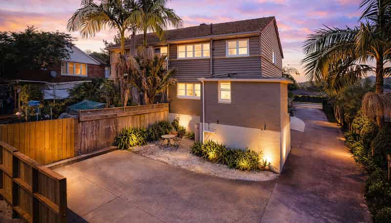 110 Lake Road, Belmont