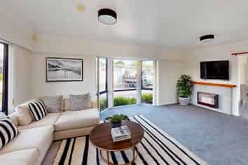 5 Essex Place, Milson