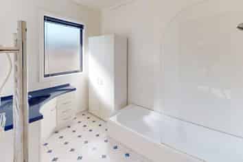 5 Essex Place, Milson