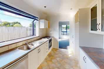 5 Essex Place, Milson