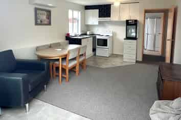 196 Kaikorai Valley Road, Bradford