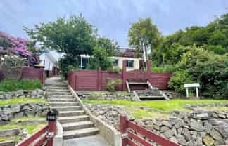 196 Kaikorai Valley Road, Bradford