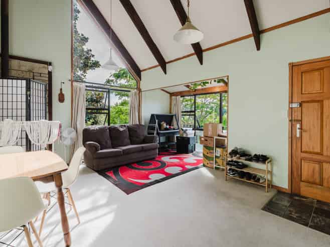 4 Exeter Street, Glenview