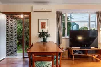 20 Woodvale Road, Glen Eden