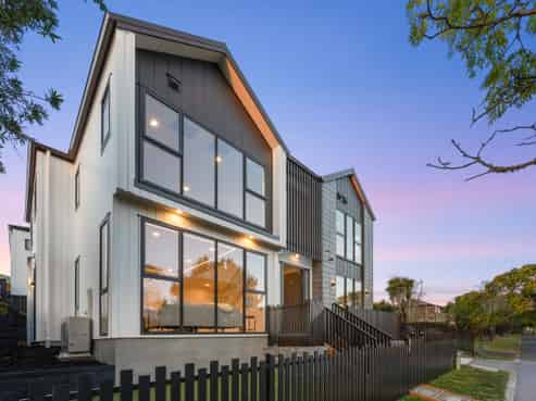 88 A&B Norman Lesser Drive, Saint Johns