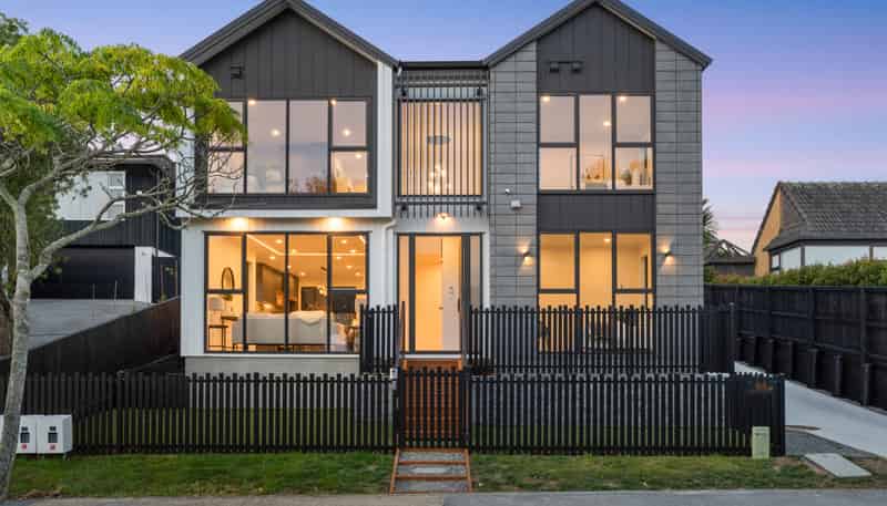 88 A&B Norman Lesser Drive, Saint Johns