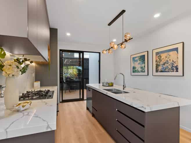 88 A&B Norman Lesser Drive, Saint Johns