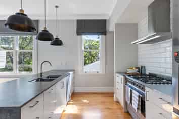 71 Nottingham Street, Karori