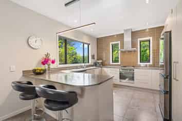 174 Mapara Road, Acacia Bay