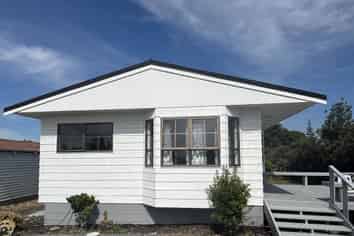 675 One Tree Point Road, One Tree Point