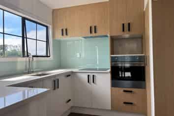 675 One Tree Point Road, One Tree Point