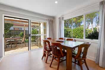 28c Zealandia Road, Manly