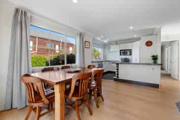 28c Zealandia Road, Manly