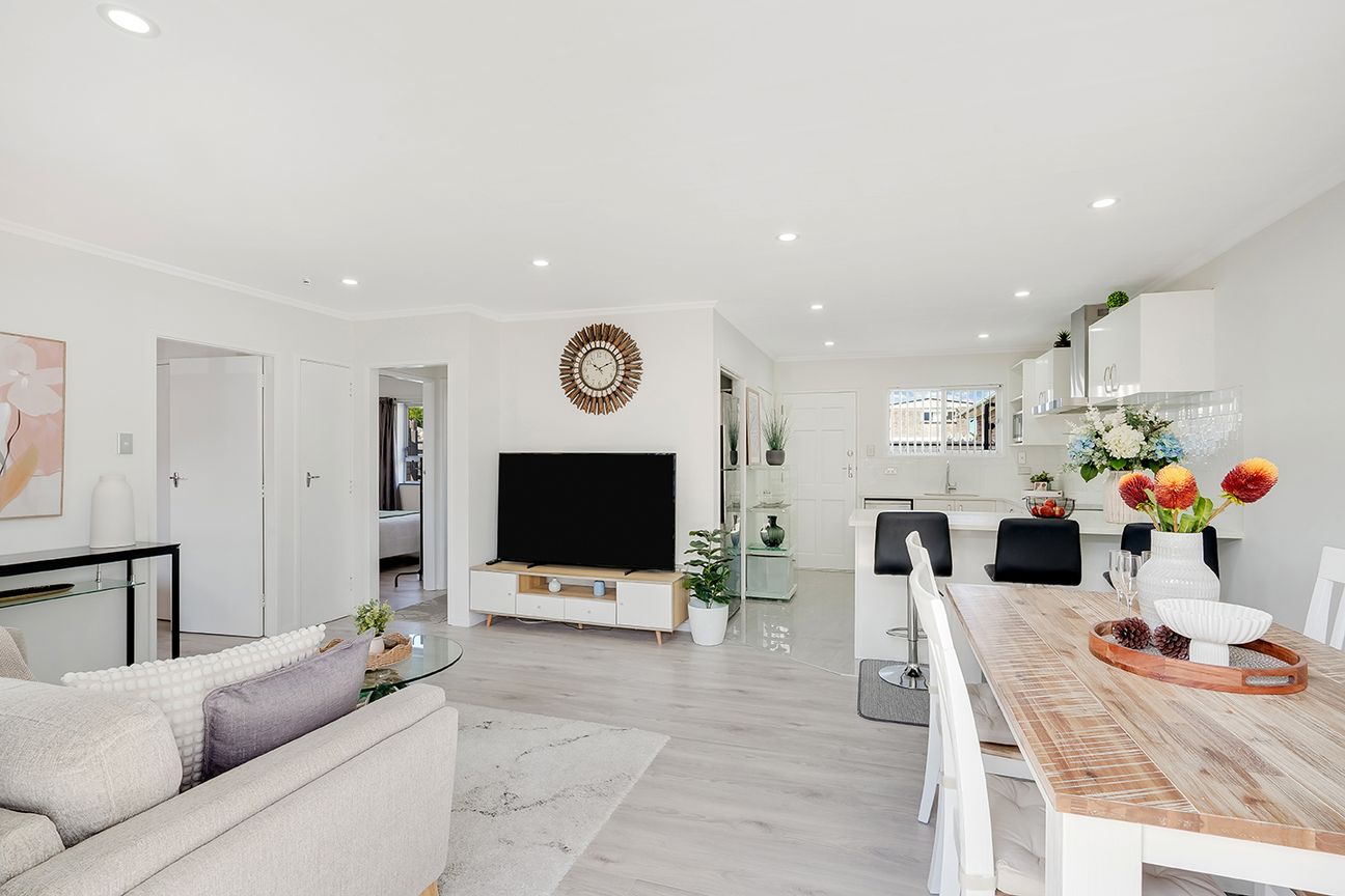 Modern Elegance in Hamilton East - Widok 2