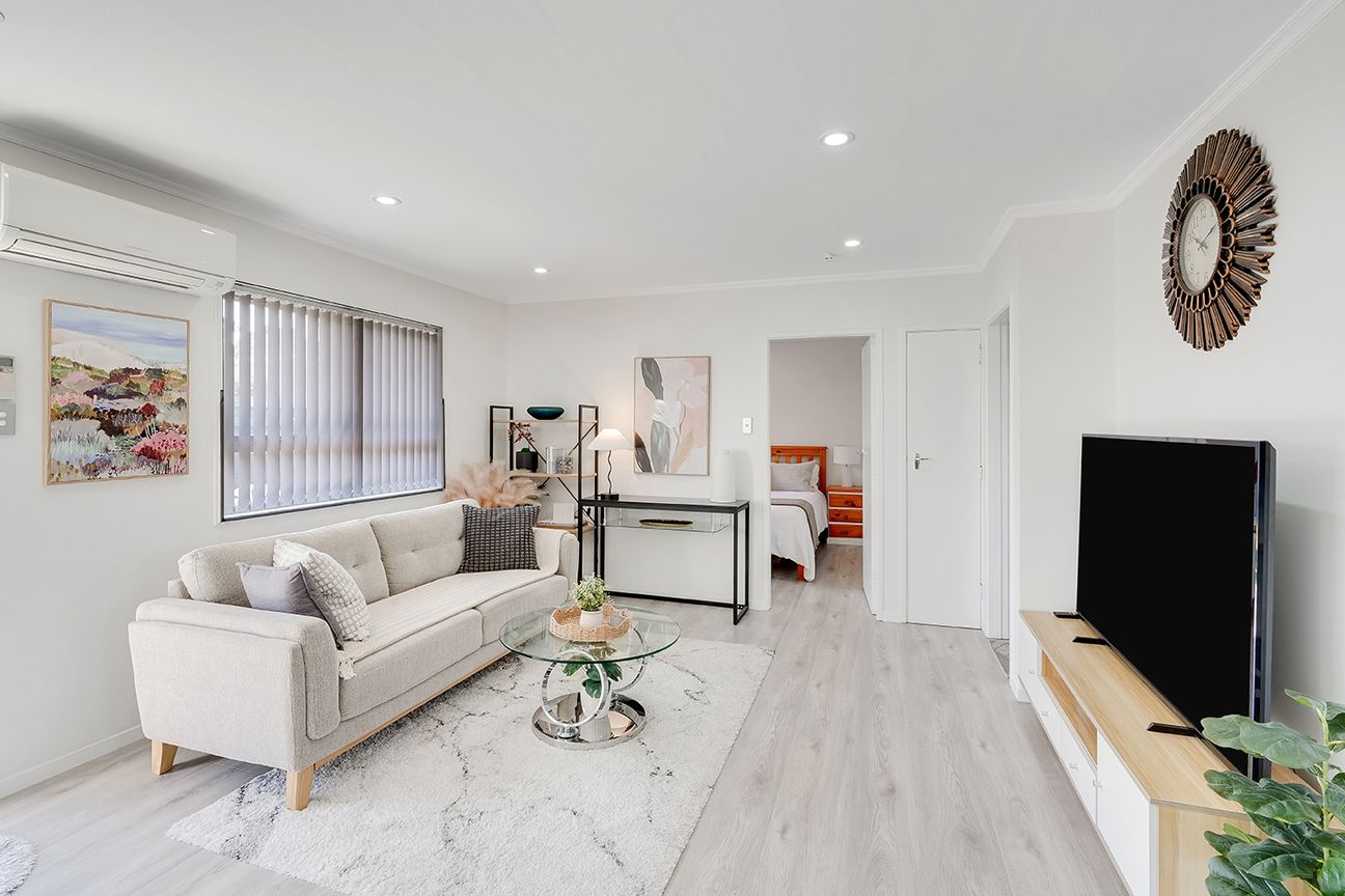 Modern Elegance in Hamilton East - Widok 4