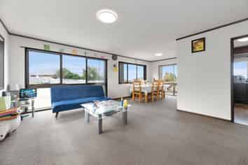 1/281 Hillsborough Road, Hillsborough