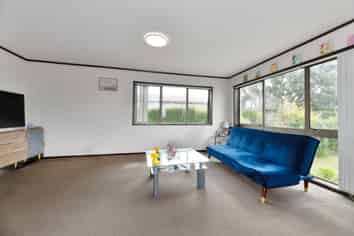 1/281 Hillsborough Road, Hillsborough