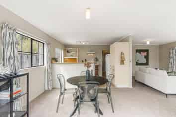 9a Dasent Street, Karori