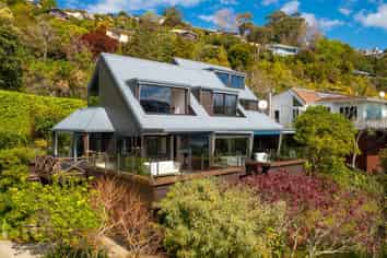 2 The Cliffs, Britannia Heights