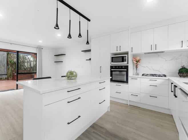 2/27 Mallard Place, Unsworth Heights