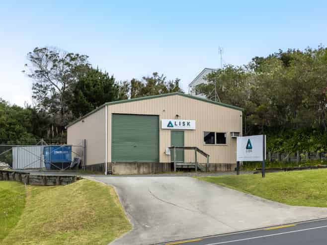 Freehold Warehouse and Yard Investment