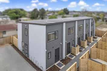 9/30 Bowater Place, Manurewa